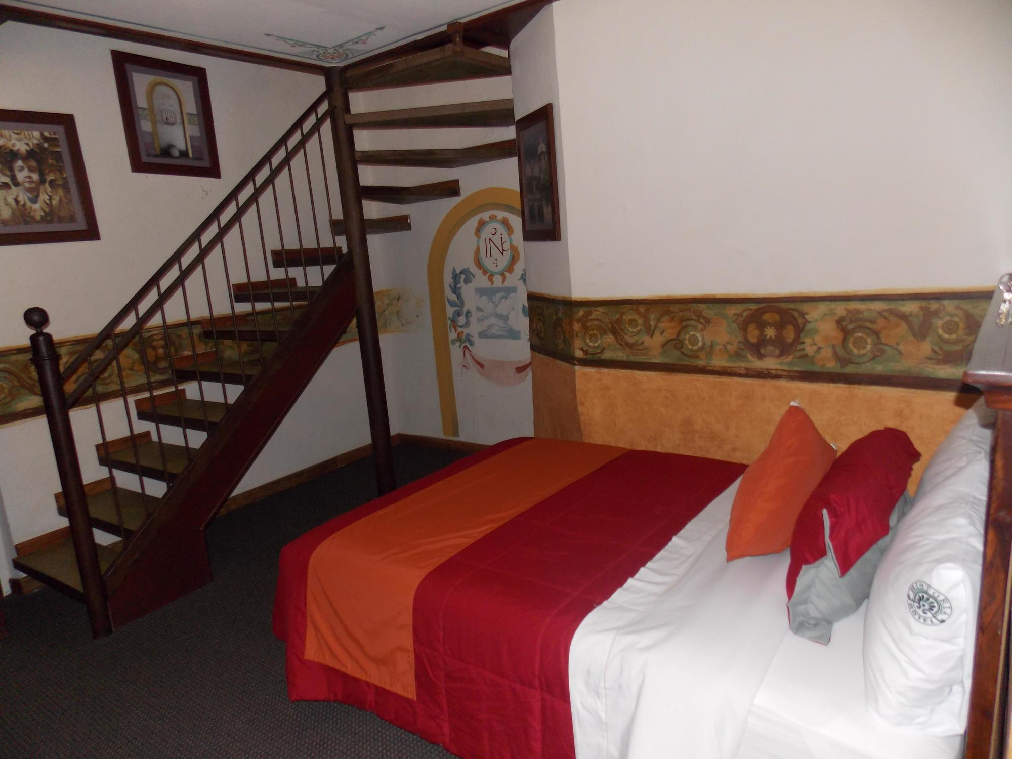 Hotel Historia Морелия Экстерьер фото
