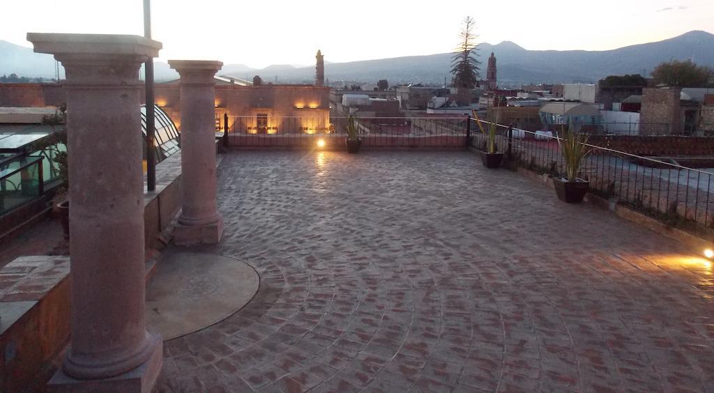 Hotel Historia Морелия Экстерьер фото