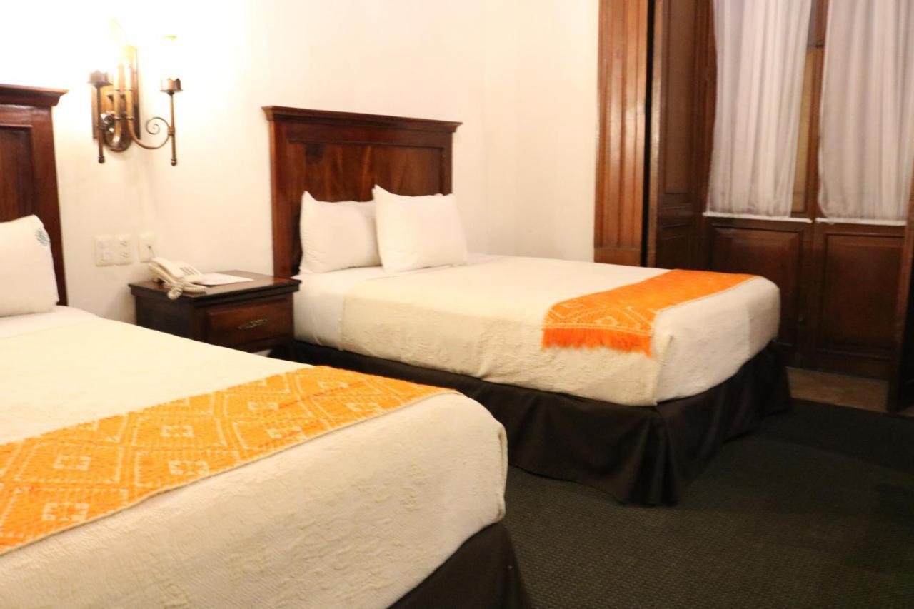 Hotel Historia Морелия Экстерьер фото